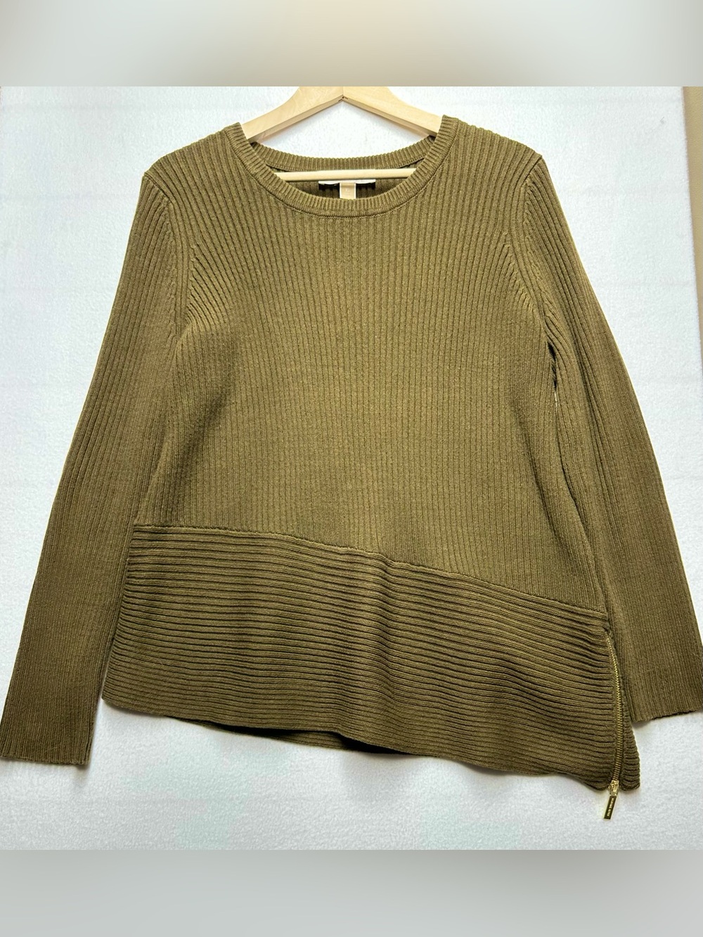 Michael Kors Women’s XL Olive Ribbed Sweater – Asymmetrical Hem • Side Zip